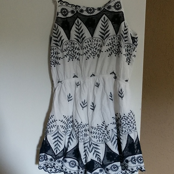 Romper - Picture 3 of 3